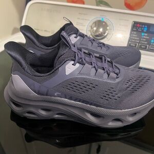 Women’s All Swift Sneaker size 10 new without tags